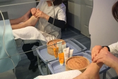détente-avec-massage-des-pieds